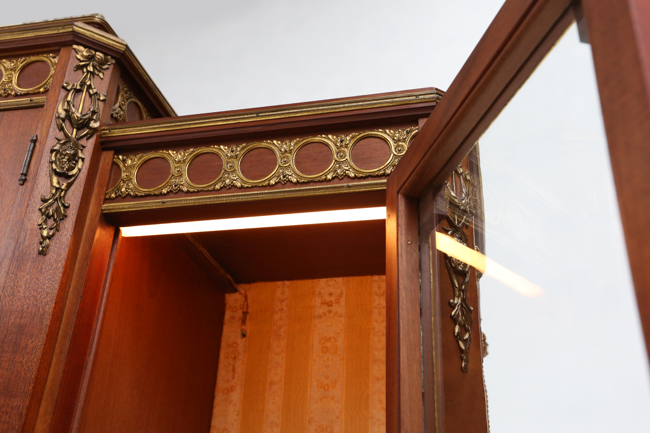 Rare Louis XVI display cabinet in marquetry with light, France ca. 1850thumbnail